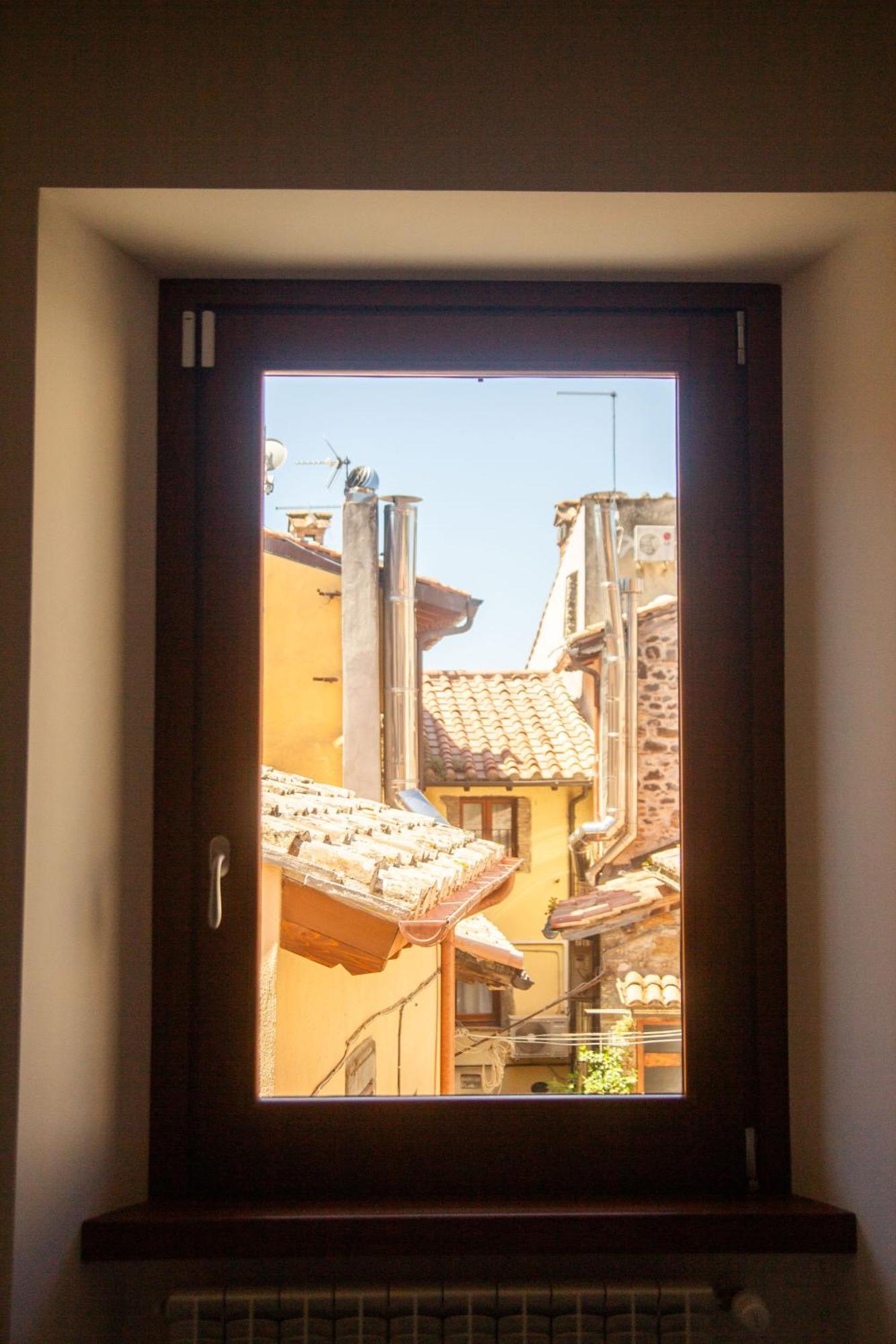 Finestra Sul Borgo Apartment Trevignano Romano Exterior foto